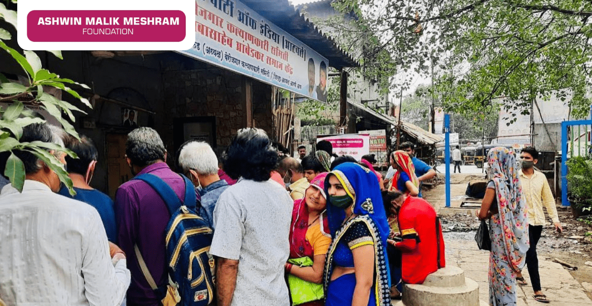 Ashwin Malik Meshram Foundation conducted an E-Shram Yojana Drive at SG Barve Marg, Kurla.