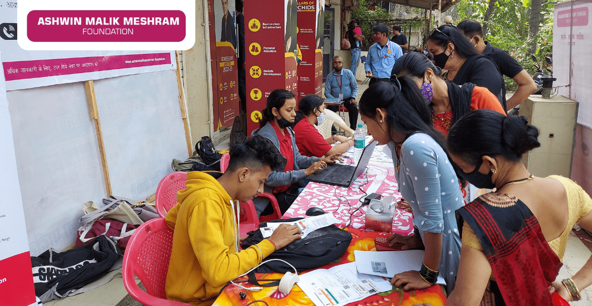 More than 200 beneficiaries were registered in the Eshram Yojana camp conducted by Ashwin Malik Meshram Foundation at Chunabhatti.