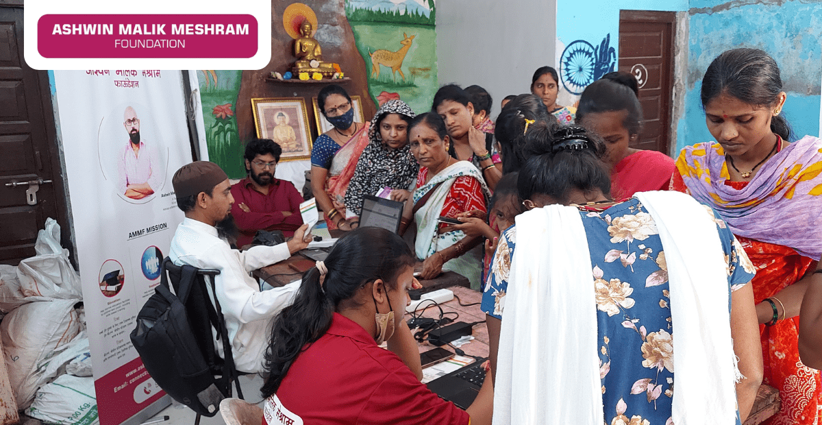 Ashwin Malik Meshram Foundation in association with Rashmi Indulkar conducted an E-Shram Yojana Camp at Sable Nagar, Kurla