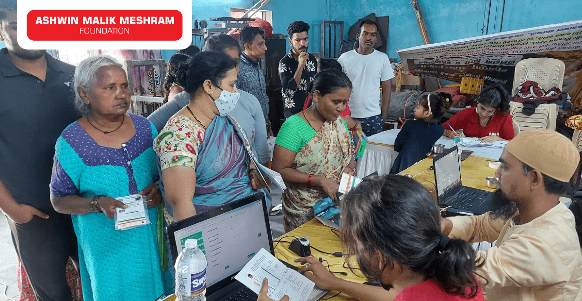 E-Shram Yojna Drive Conducted by AMM Foundation in association with Corporator Kaptan Malik.