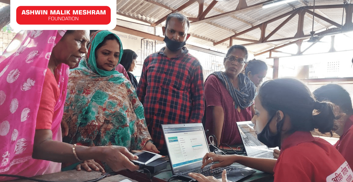 E-shram Yojna Camp Conducted at Takshshila Nagar, Kurla by AMM Foundation in association with Shrikant Bhise.