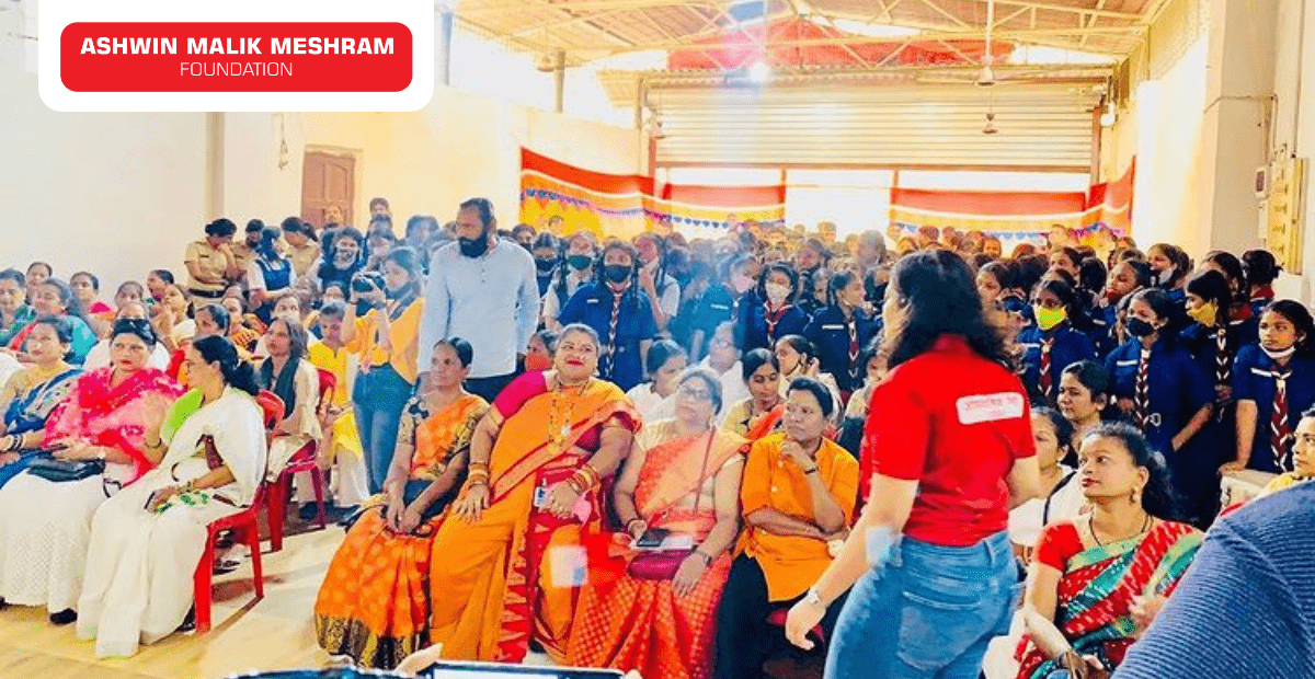 AMM Foundation in association with Kurla Nehru Nagar Police Station and Kurla Nehru Nagar Nirbhaya Squad Celebrated International Women's Day.