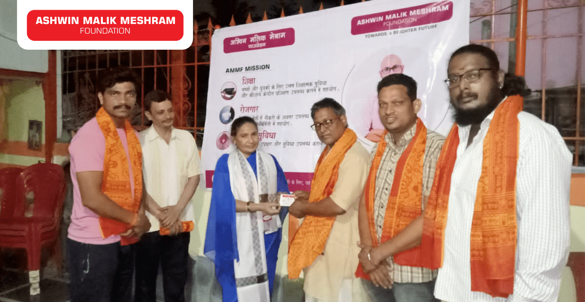200+ Unorganised Sector workers received E-Shram Cards in Azad Galli, Chunabhatti.