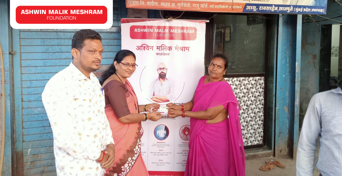 150+ E-Shram cards distributed by AMMF Volunteers at Rahul Nagar No. 1, Chunabhatti.