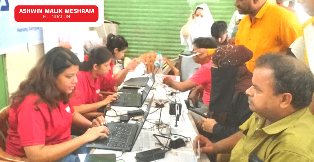 E-Shram Yojna Drive conducted by AMM Foundation in association with Hemang Jangla at Squatter colony, Malad (East).