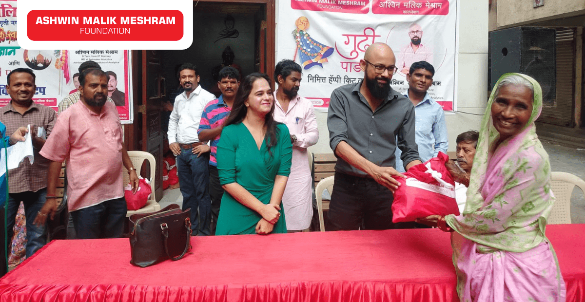 AMM Foundation distributed 400+ Festival Happiness Kits to underprivileged people of Jagruti Nagar, Kurla.