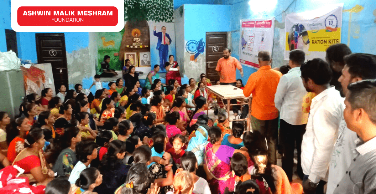 Festival Happiness Kits Distributed by AMM Foundation to the underprivileged people of Sable Nagar, Kurla.
