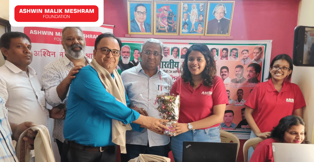 AMM Foundation in association with Capt. Rakesh Coelho and Hemang Jangla Conducted an E-Shram Drive at Appa Pada, Malad (East).