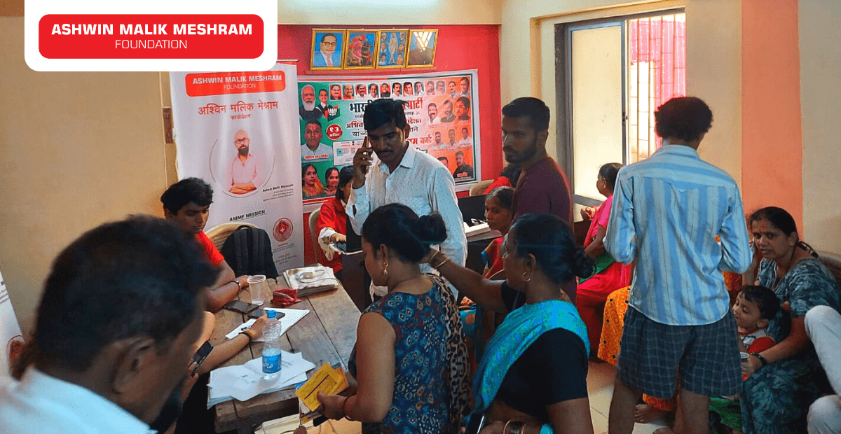 AMM Foundation in association with Capt. Rakesh Coelho and Hemang Jangla Conducted an E-Shram Drive at Appa Pada, Malad (East).