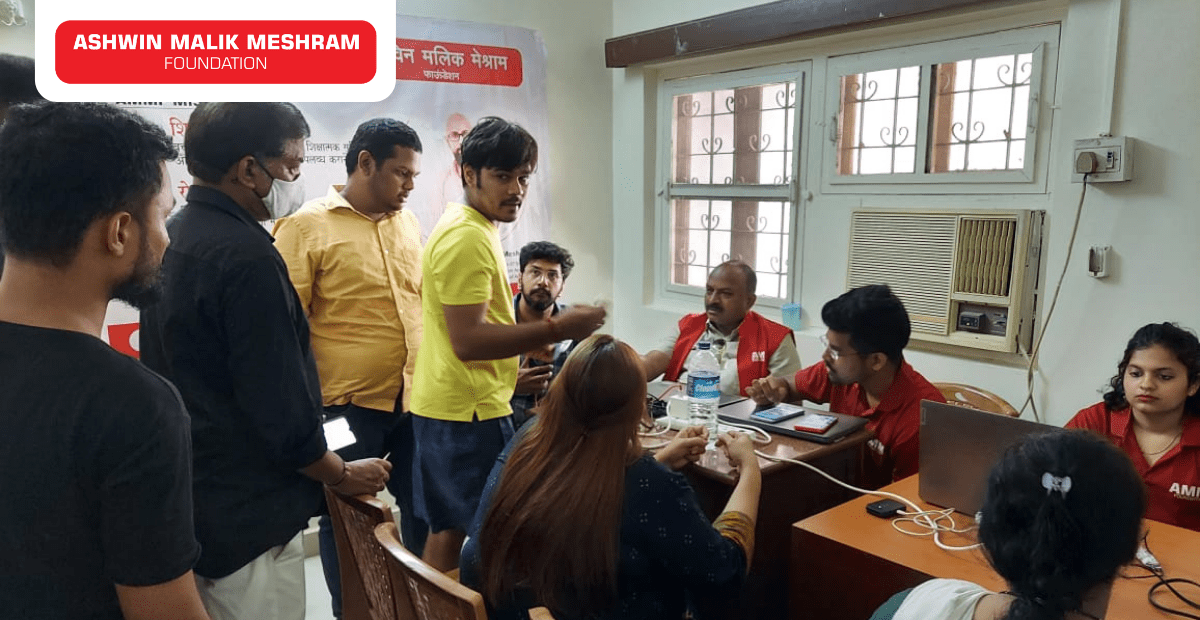On the occasion of the Death Anniversary of Shri Pramod Mahajan ji, AMM Foundation in association with Dominic D' Sa organised an Ayushman Bharat Health Card Camp at Santacruz.