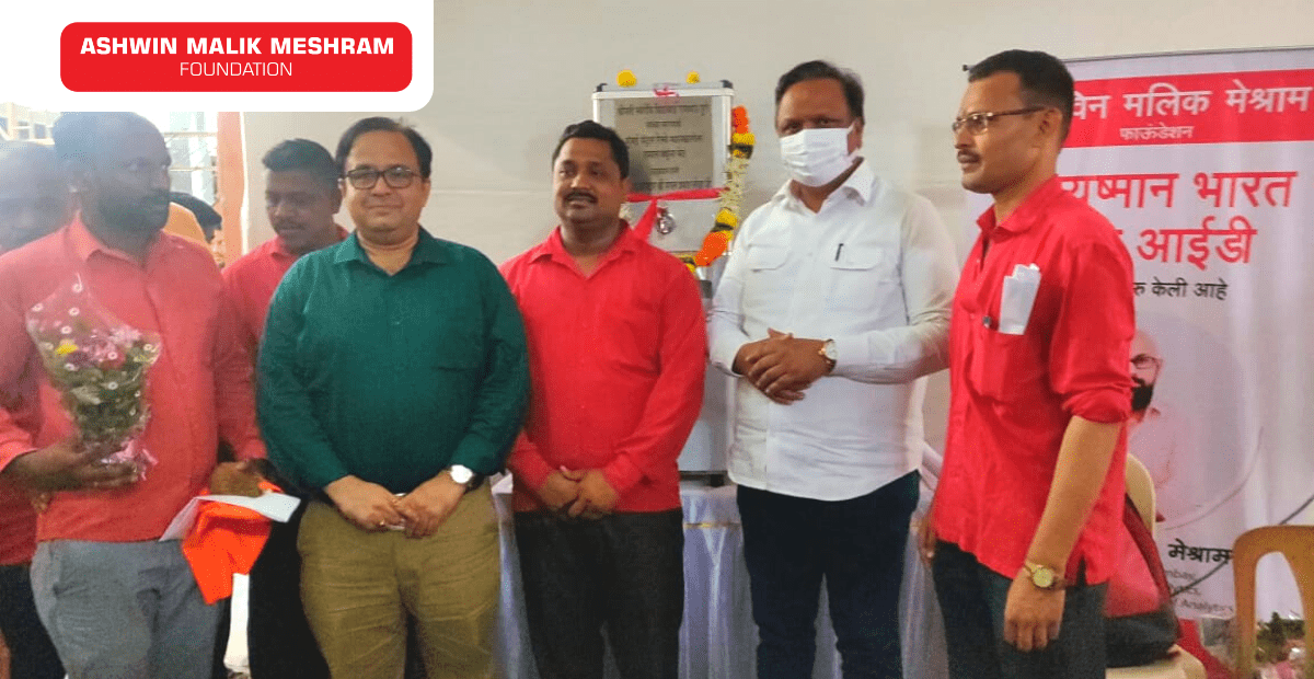 AMM Foundation in association with BJP Mumbai Chitrapat Natya Aghadi organised an Ayushman Bharat Health Card Camp along with E-Shram Yojana Camp for coolies and staff working at Mumbai Central Railway Station.