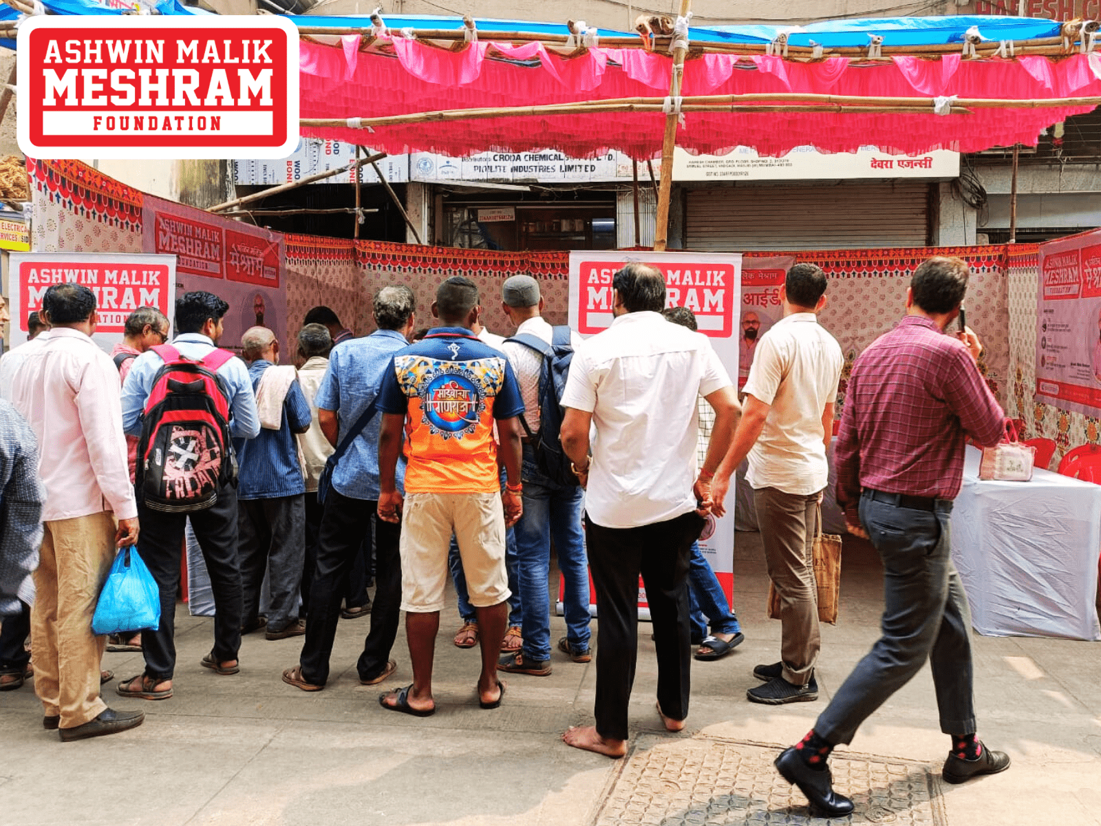 Eye Check-up Camp along with Ayushman Bharat Health Card Camp conducted by Meshram Foundation at Masjid Bunder.