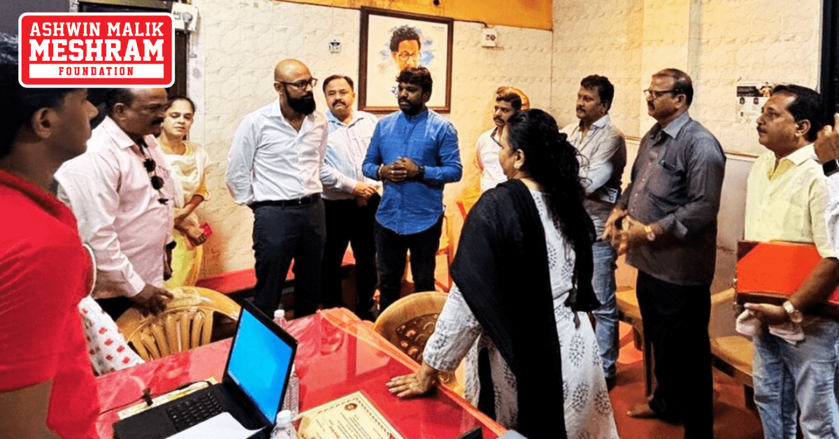 Ayushman Bharat Yojana and Majhi Ladki Bahin Yojana camp conducted by Meshram Foundation in Shivsena Shakha No.149.