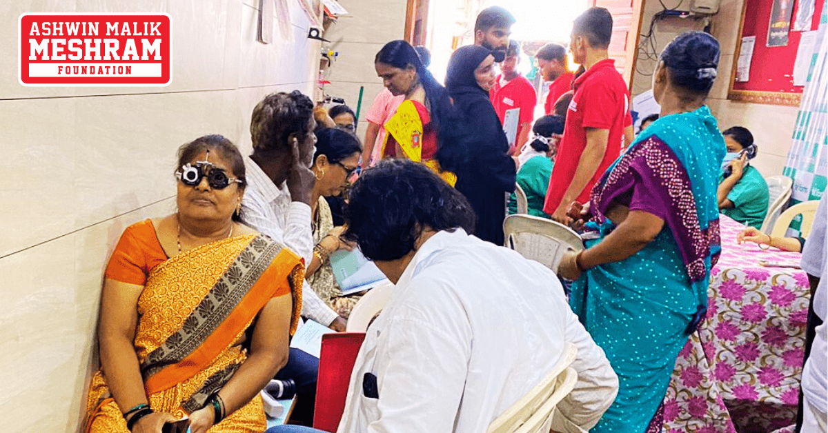 Grand Health Checkup camp and Eye Checkup camp conducted by Meshram Foundation in Shivsena Shakha No. 168.