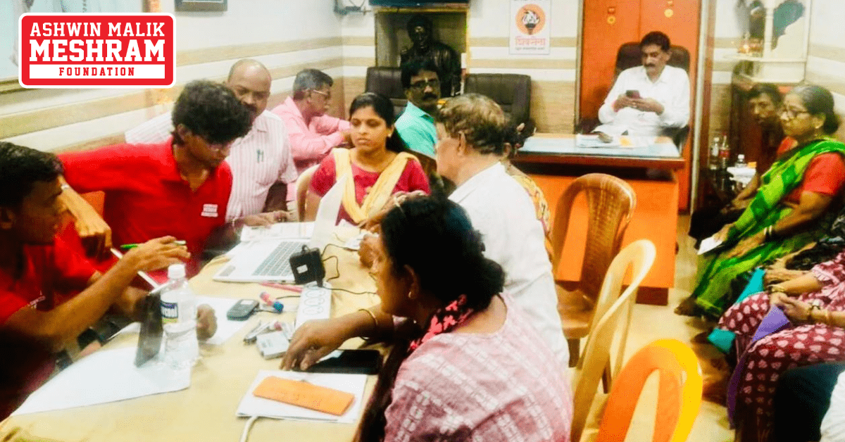 Majhi Ladki Bahin Yojana camp and Ayushman Bharat Yojana camp conducted by Meshram Foundation in Shivsena Shakha No. 171.