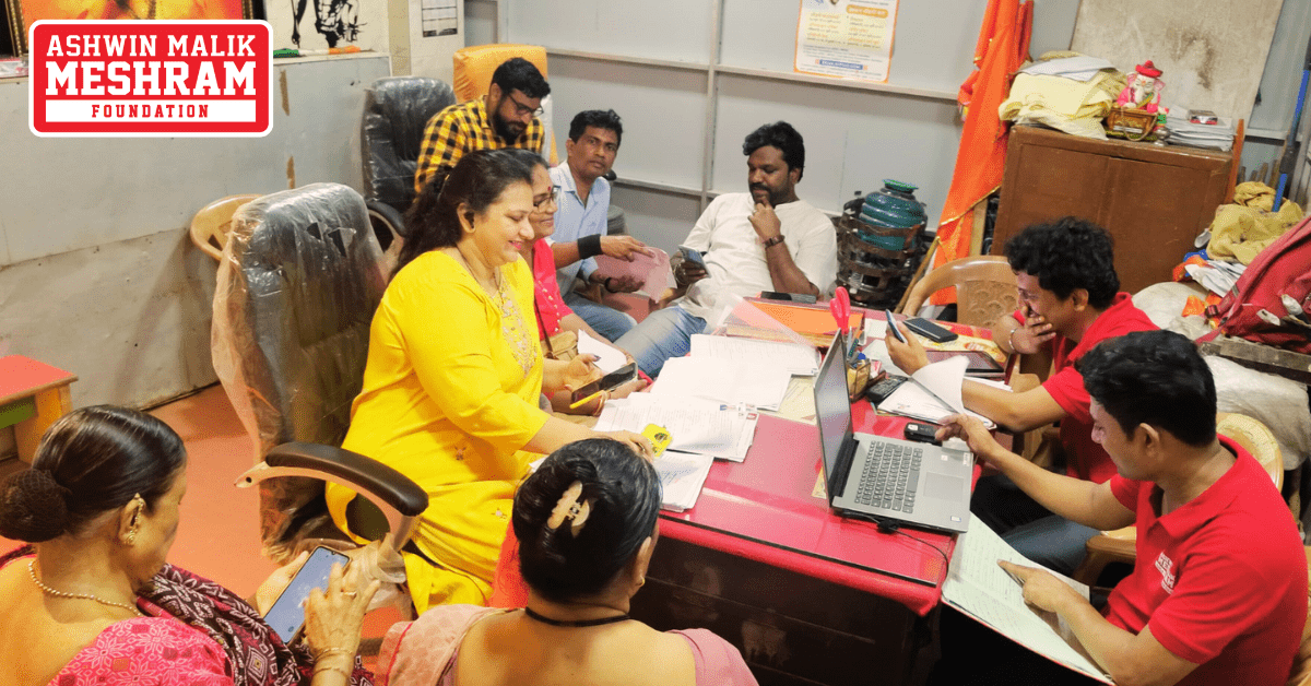 Ayushman Bharat Yojana and Majhi Ladki Bahin Yojana camp conducted by Meshram Foundation in Shivsena Shakha No. 149.