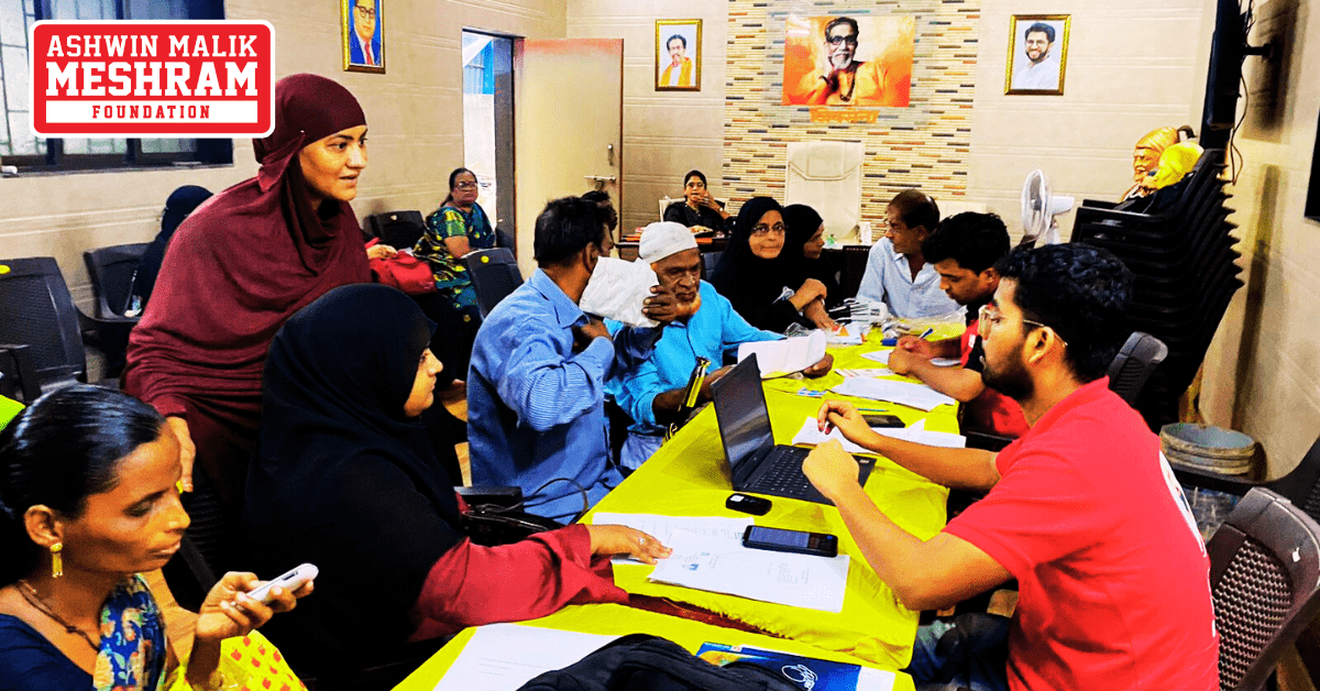 Meshram Foundation conducted Ayushman Bharat Yojana and Majhi Ladaki Bahin Yojana camp in Shivsena Shakha No. 170.