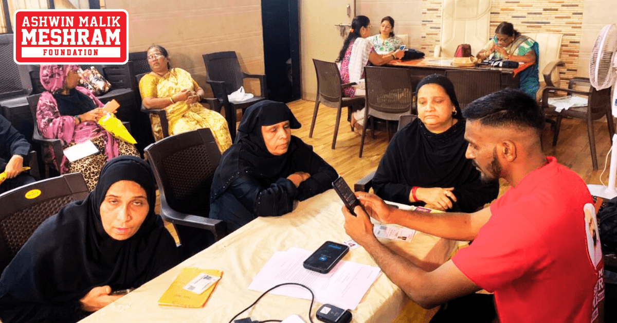 Meshram Foundation conducted Ayushman Bharat Yojana and Majhi Ladaki Bahin Yojana camp in Shivsena Shakha No. 170.