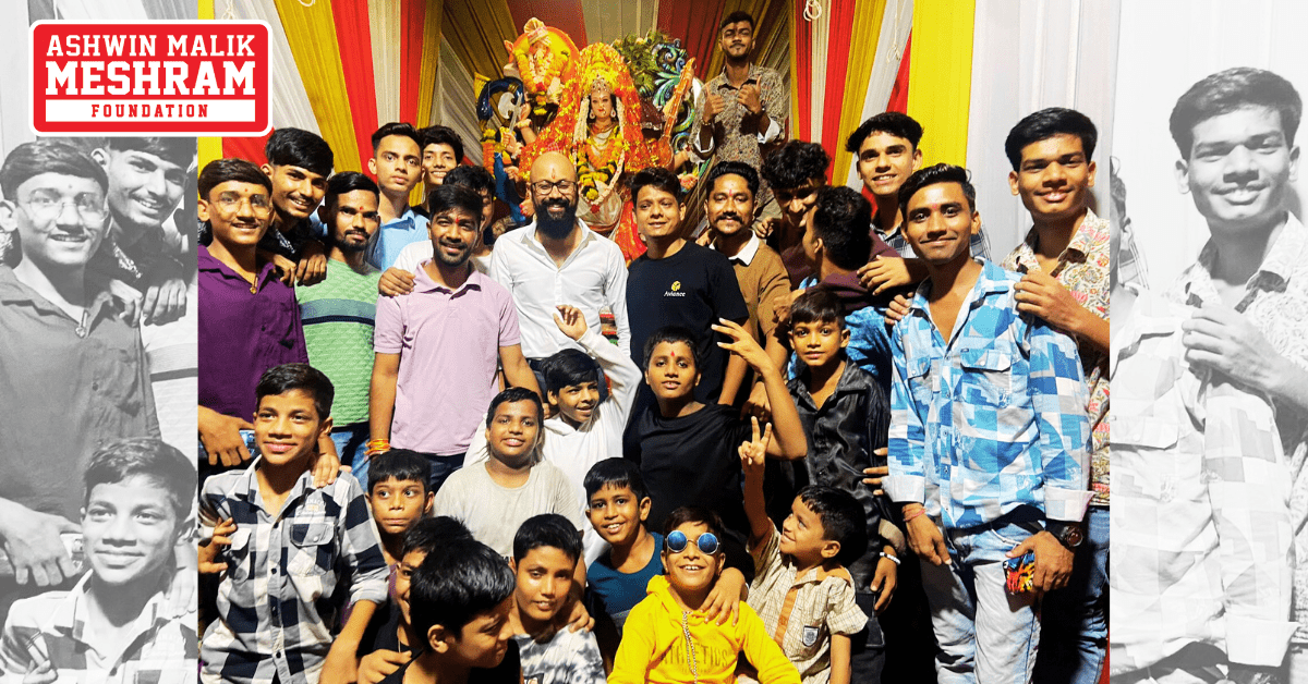 Our Chairman, Ashwin Malik Meshram visited the "Bal Ganesh Mitra Mandal" - Thakkar Bappa, Chembur to take Maa Durga’s blessings.