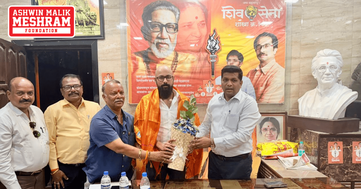 Our Chairman, Mr. Ashwin Malik Meshram visited Shakha no. 173 in Sion Vidhansabha to review the progress of the implementation of various social benefit schemes.